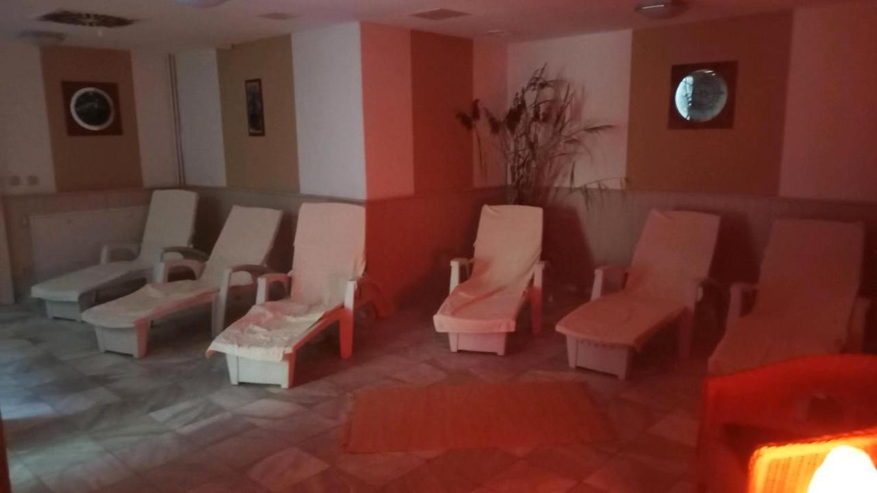 Lutow Ferienwohnung Naturparadies Gnitz מראה חיצוני תמונה